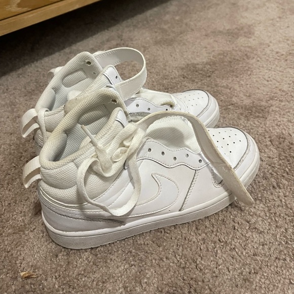 Nike Air Force One - Picture 1 of 2